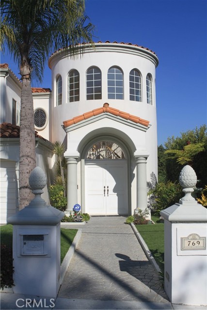 769 29th Street, Manhattan Beach, California 90266, 5 Bedrooms Bedrooms, ,3 BathroomsBathrooms,Residential,Sold,29th,SB23012693