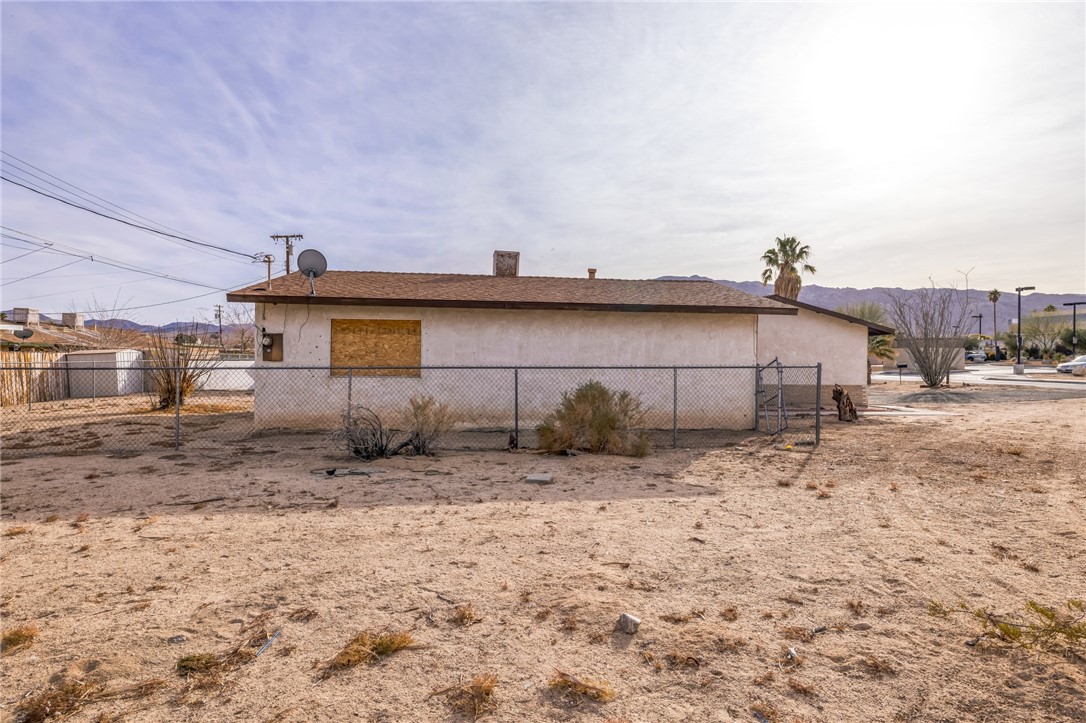 Detail Gallery Image 29 of 30 For 6425 Ocotillo Ave, Twentynine Palms,  CA 92277 - 2 Beds | 1 Baths