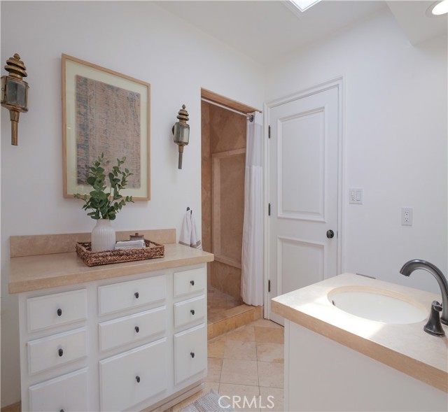 Bathroom 4