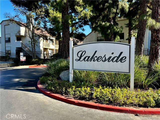 Detail Gallery Image 4 of 72 For 10520 Lakeside Dr #L,  Garden Grove,  CA 92840 - 1 Beds | 1 Baths