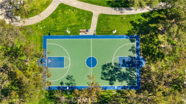 Image 62 of 74 For 31 Via Silla