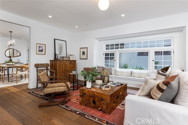 1130 Windsor Place, South Pasadena CA: https://media.crmls.org/medias/f02062ca-56ed-41f9-b535-59d6e1f9cf0e.jpg