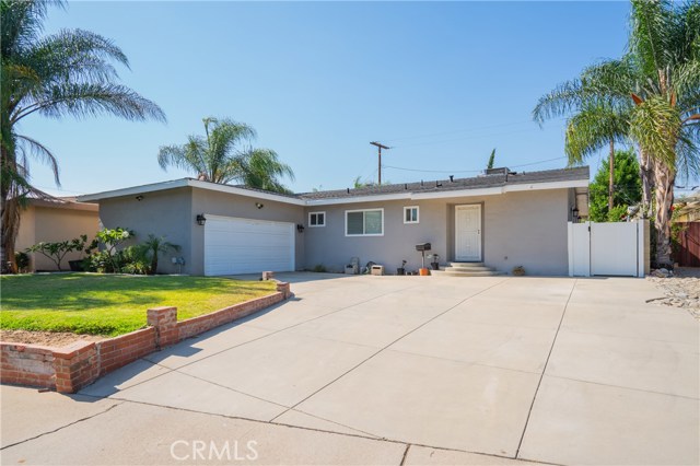 835 E Adams Park Dr, Covina, CA 91723