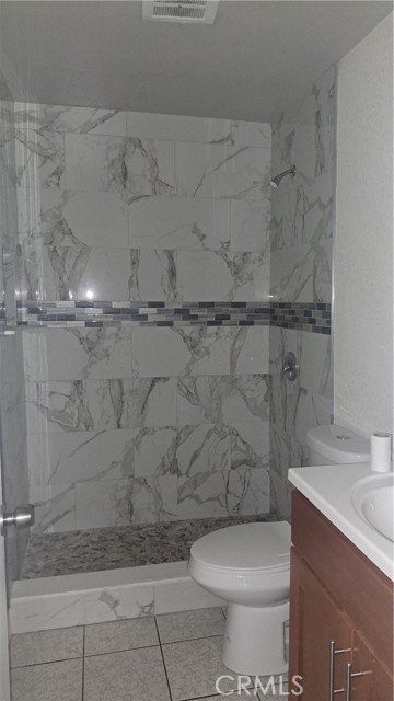 Detail Gallery Image 7 of 8 For 1950 N Sierra Way #1,  San Bernardino,  CA 92405 - 2 Beds | 1 Baths