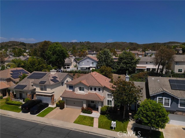 20 Wayfaire, Rancho Santa Margarita CA: https://media.crmls.org/medias/f0220b51-349d-4f46-bbde-0594b1b62dec.jpg