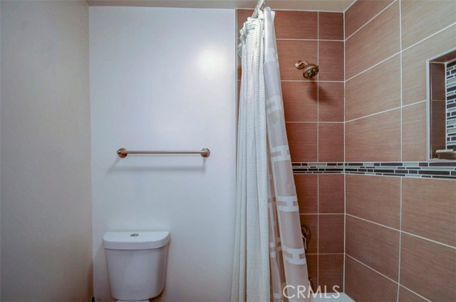 Detail Gallery Image 23 of 26 For 138 Walnut St, Costa Mesa,  CA 92627 - 2 Beds | 2 Baths