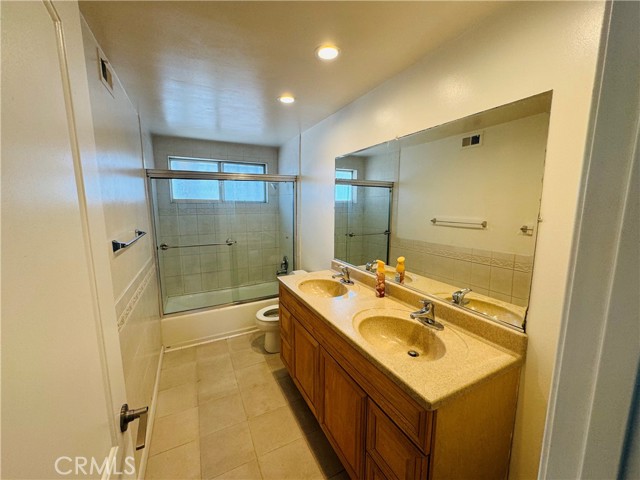 Detail Gallery Image 28 of 39 For 965 Somerset Ave, Pomona,  CA 91767 - 4 Beds | 2 Baths