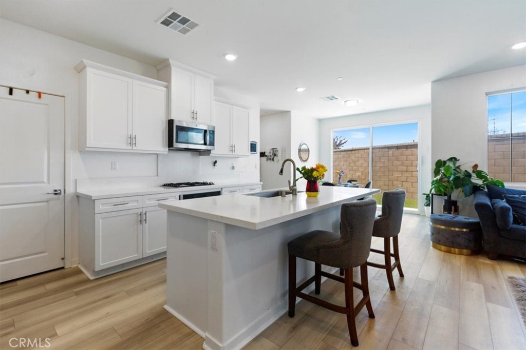 MLS #HD25148872 img 2