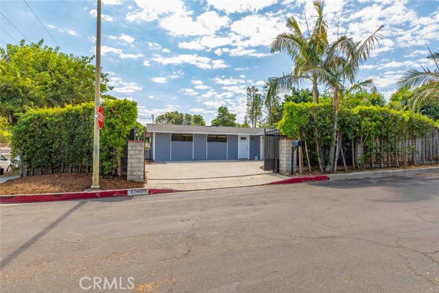 Detail Gallery Image 5 of 56 For 17400 Fairland Ct, Granada Hills,  CA 91344 - 3 Beds | 2 Baths