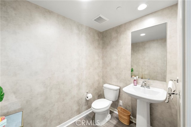 Detail Gallery Image 22 of 25 For 120 Novel, Irvine,  CA 92618 - 2 Beds | 2/1 Baths