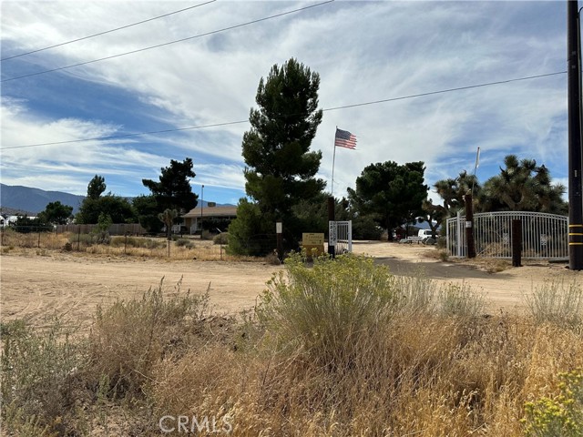 Detail Gallery Image 38 of 52 For 9522 Branding Iron Rd, Phelan,  CA 92371 - 3 Beds | 2 Baths