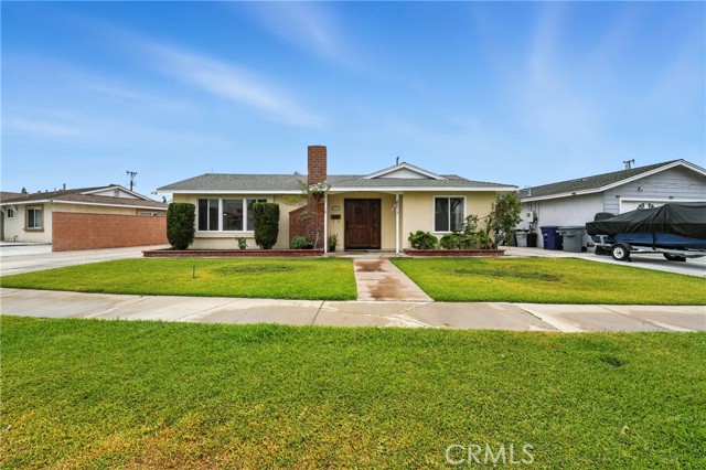 Detail Gallery Image 2 of 31 For 8456 San Clemente Way, Buena Park,  CA 90620 - 4 Beds | 2 Baths