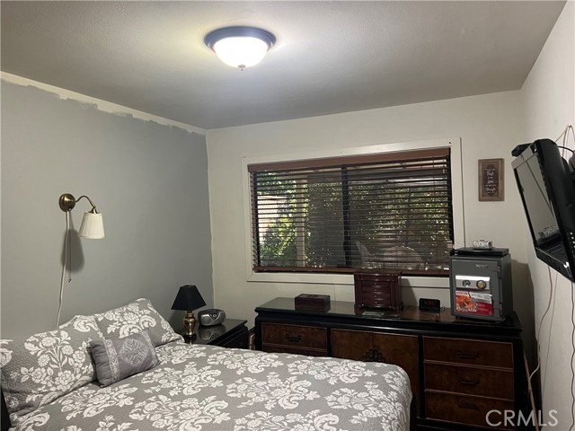 Listing photo id 18 for 791 2nd Street
