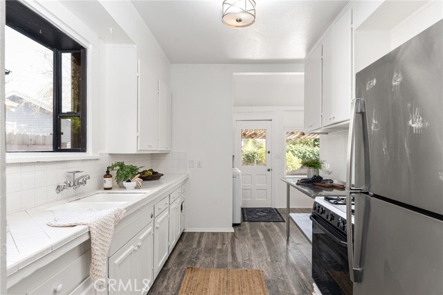 Detail Gallery Image 13 of 47 For 405 Cypress St, Chico,  CA 95928 - 3 Beds | 1 Baths