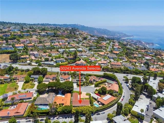 30243 Avenida Selecta, Rancho Palos Verdes CA: https://media.crmls.org/medias/f028986b-799f-41c0-a8a1-b21978d536c9.jpg