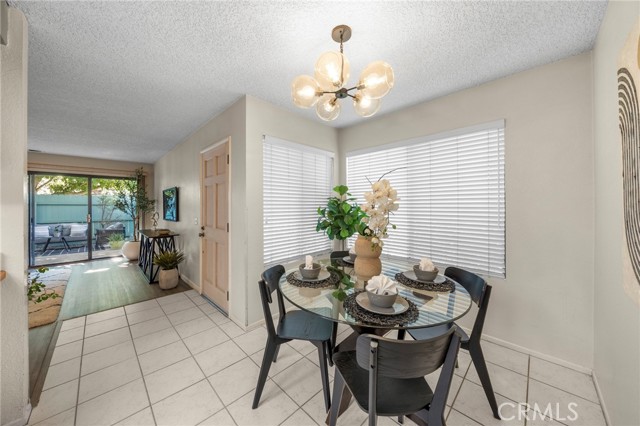 Detail Gallery Image 7 of 35 For 20557 S Vermont #7,  Torrance,  CA 90502 - 2 Beds | 2 Baths