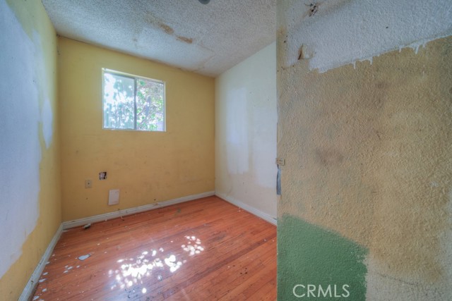 Detail Gallery Image 13 of 28 For 33051 Adelfa St, Lake Elsinore,  CA 92530 - 3 Beds | 1 Baths