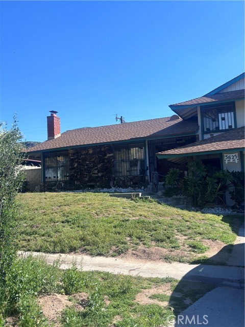 Detail Gallery Image 2 of 15 For 5625 Arden, San Bernardino,  CA 92404 - 4 Beds | 3 Baths