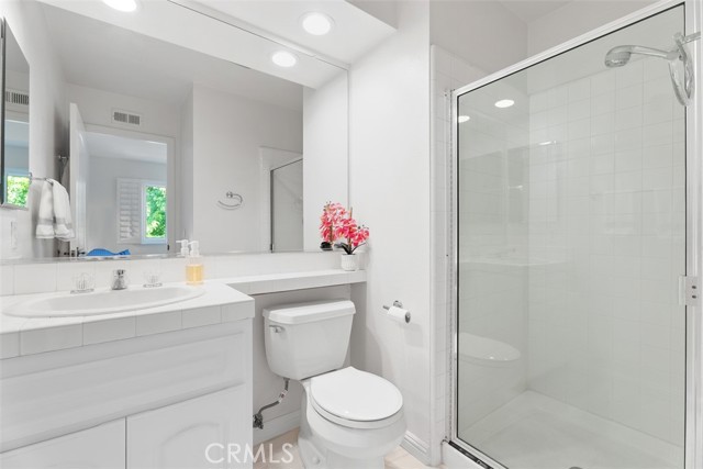 2303 Paseo Circulo, Tustin CA: https://media.crmls.org/medias/f0292f3c-48b1-413c-ad06-c3fa1b48efee.jpg