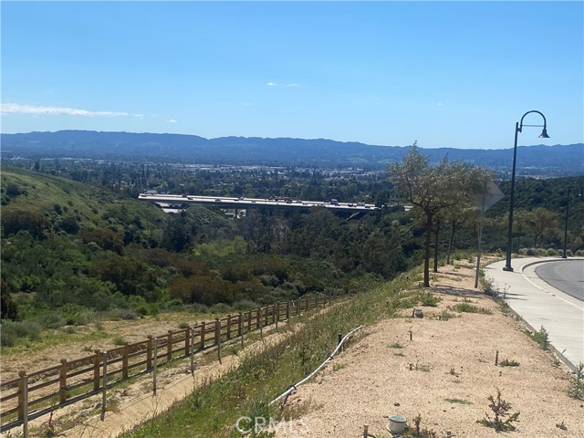 Detail Gallery Image 2 of 5 For 4 Coya Trail, Chatsworth,  CA 91311 - – Beds | – Baths