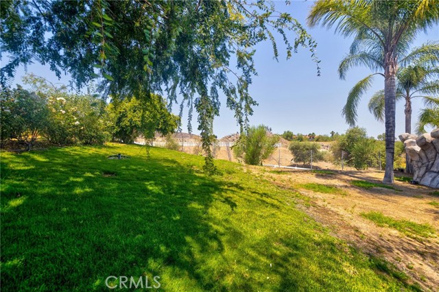 21551 Via Liago, Perris CA: https://media.crmls.org/medias/f029ded7-712f-4a14-b24b-d0bc8d5f7cec.jpg