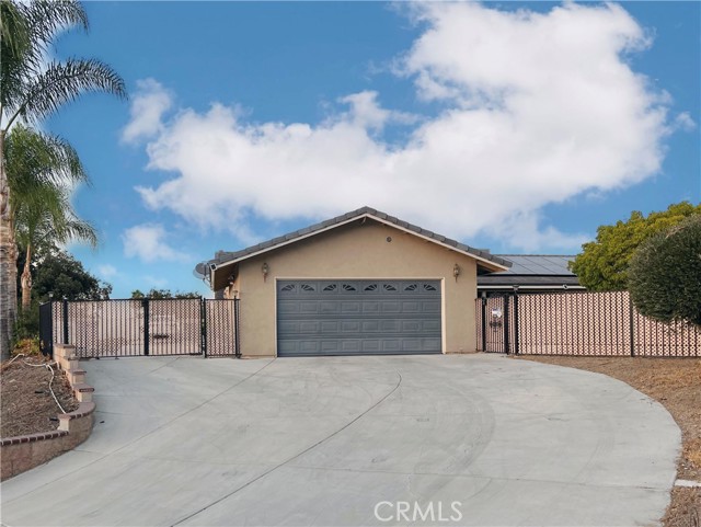 Detail Gallery Image 1 of 47 For 6172 Oswego Dr, Riverside,  CA 92506 - 4 Beds | 2 Baths