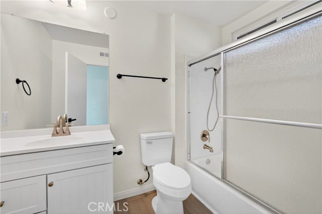 Detail Gallery Image 29 of 42 For 26921 Terri Dr, Canyon Country,  CA 91351 - 3 Beds | 2/1 Baths