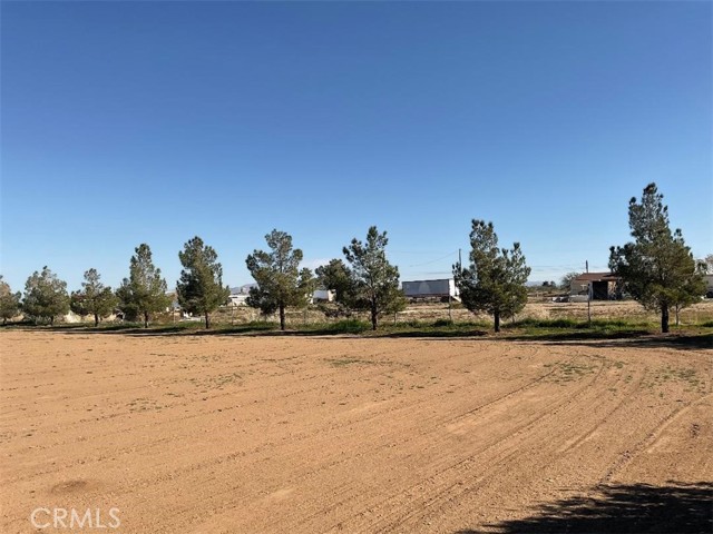 Detail Gallery Image 9 of 40 For 9628 7th, Victorville,  CA 92392 - 5 Beds | 3 Baths