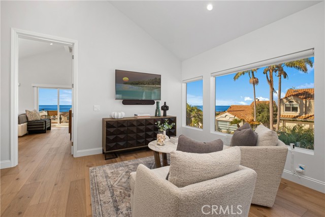 Detail Gallery Image 8 of 25 For 1 Saint Francis, Dana Point,  CA 92629 - 3 Beds | 2/1 Baths