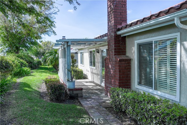 Detail Gallery Image 11 of 12 For 27702 Calle Valdes, Mission Viejo,  CA 92692 - 3 Beds | 2 Baths