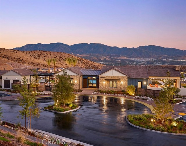 Detail Gallery Image 11 of 13 For 18208 Aerie Way, Canyon Country,  CA 91350 - 4 Beds | 3 Baths