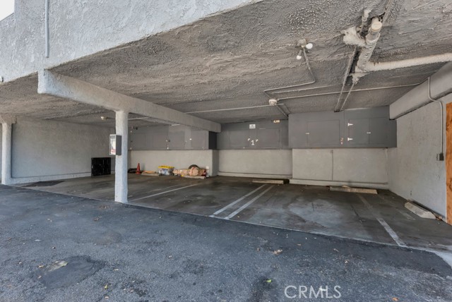 Detail Gallery Image 24 of 31 For 13825 Vanowen St, Van Nuys,  CA 91405 - – Beds | – Baths