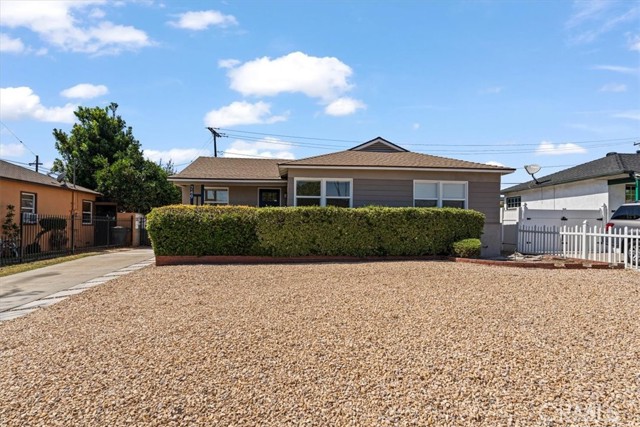749 S 2nd Avenue, Covina CA: https://media.crmls.org/medias/f02df575-287c-4afe-b8f5-eb3aa0311fe2.jpg