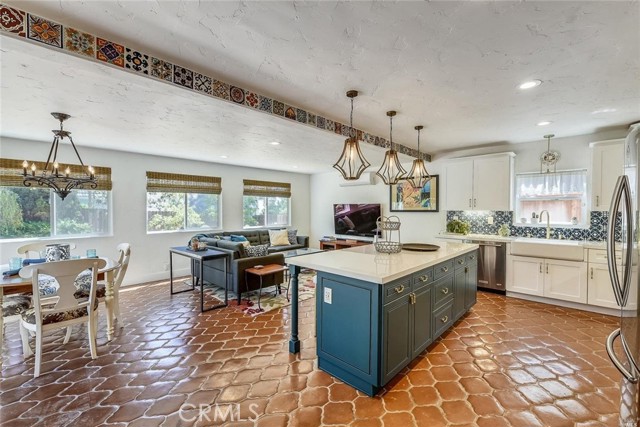 Detail Gallery Image 21 of 36 For 9 El Camino Real, Vallejo,  CA 94590 - 3 Beds | 3 Baths