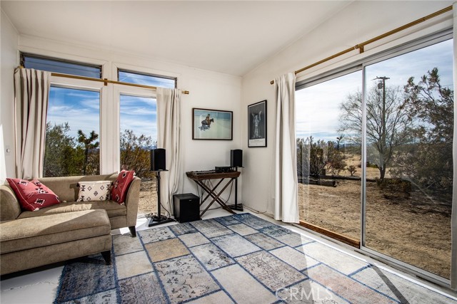 Detail Gallery Image 13 of 43 For 3457 Condalia Ave, Yucca Valley,  CA 92284 - 3 Beds | 2 Baths