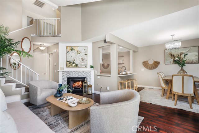 Detail Gallery Image 3 of 34 For 124 S Valencia, La Habra,  CA 90631 - 3 Beds | 2/1 Baths