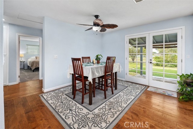 142 Hope Street, Ramona CA: https://media.crmls.org/medias/f02f3c8b-9f72-4b71-be86-25fa9271ff29.jpg