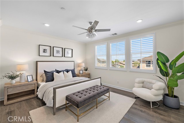 103 Aims, Irvine CA: https://media.crmls.org/medias/f02f7a49-06e0-41d2-8c70-9e9029290b8c.jpg