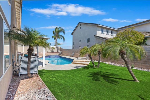 16462 Sun Summit Drive, Riverside CA: https://media.crmls.org/medias/f02f9670-6b8d-46d9-887f-ea5a155efb95.jpg