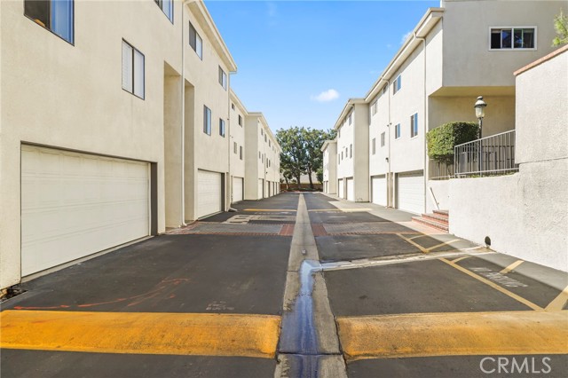 Detail Gallery Image 33 of 41 For 10201 Mason Ave #19,  Chatsworth,  CA 91311 - 2 Beds | 2/1 Baths