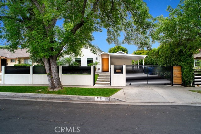 Front Image Thumbnail for CRSR26099314