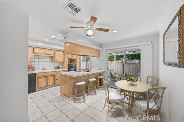 Detail Gallery Image 4 of 38 For 17920 Irvine Bld #55,  Tustin,  CA 92780 - 2 Beds | 2 Baths