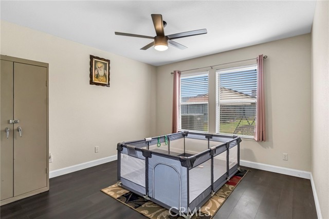 Detail Gallery Image 23 of 41 For 4729 W Cornell, Fresno,  CA 93722 - 4 Beds | 3 Baths