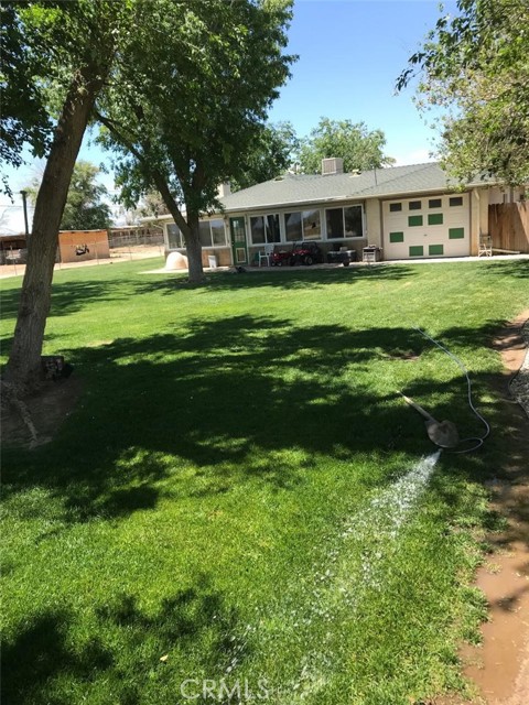 Detail Gallery Image 13 of 34 For 44665 95th, Lancaster,  CA 93535 - 3 Beds | 1 Baths