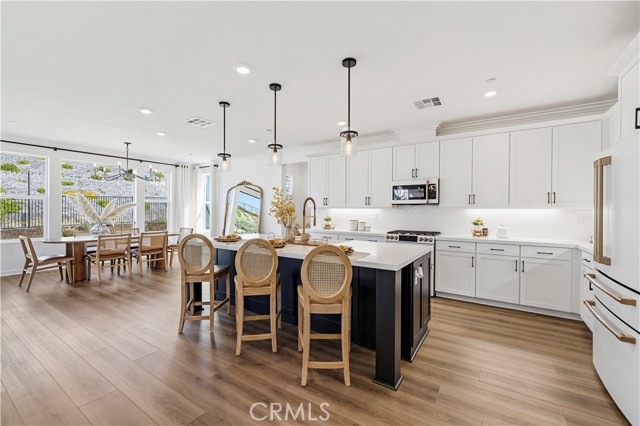 Detail Gallery Image 20 of 74 For 28445 Sunny Ridge Terrace, Castaic,  CA 91384 - 4 Beds | 3/1 Baths