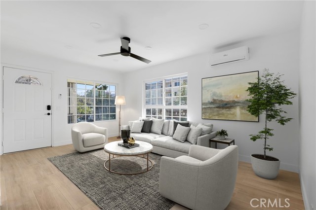 315 S Garnsey St, Santa Ana CA: https://media.crmls.org/medias/f0323d8c-208b-4c54-b8d8-9bb498cc4606.jpg
