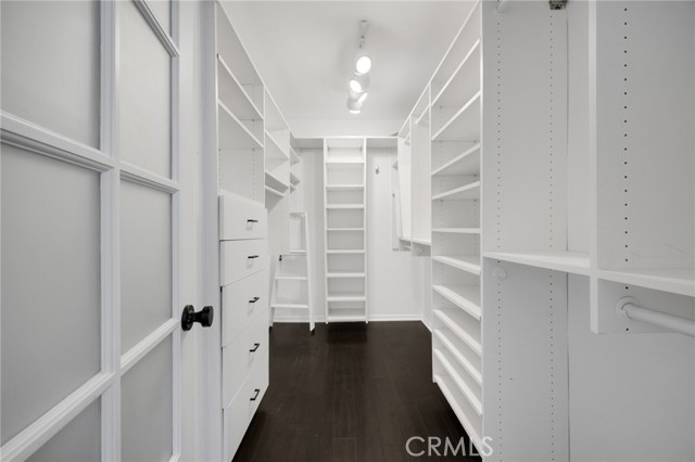 11601 Montana Avenue, Los Angeles CA: https://media.crmls.org/medias/f0323d8d-5708-4c65-92d8-d2a86c0965e9.jpg
