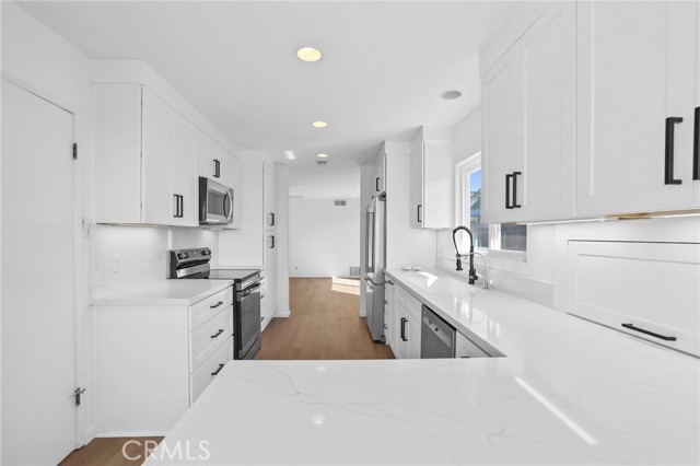 Detail Gallery Image 16 of 48 For 2501 Blue Water, Corona Del Mar,  CA 92625 - 4 Beds | 2/1 Baths