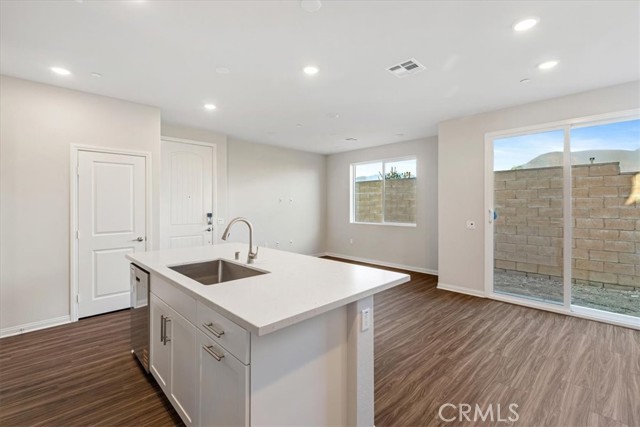 Detail Gallery Image 7 of 16 For 1447 Prairie Rose Ln, Upland,  CA 91786 - 3 Beds | 2/1 Baths