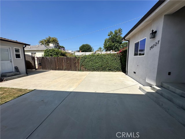 Detail Gallery Image 3 of 17 For 14727 Albers St, Sherman Oaks,  CA 91411 - 3 Beds | 2 Baths